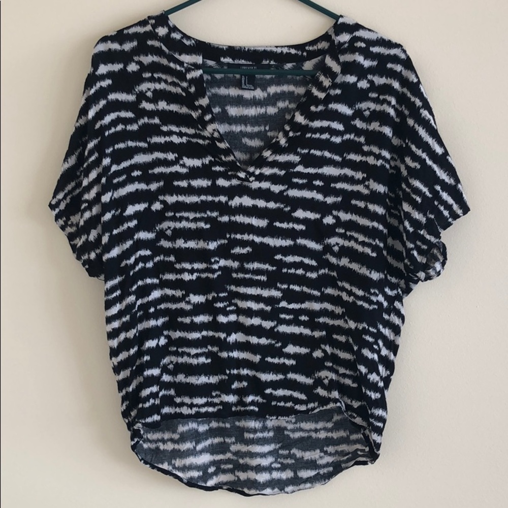 Forever 21 Black & White Printed Blouse